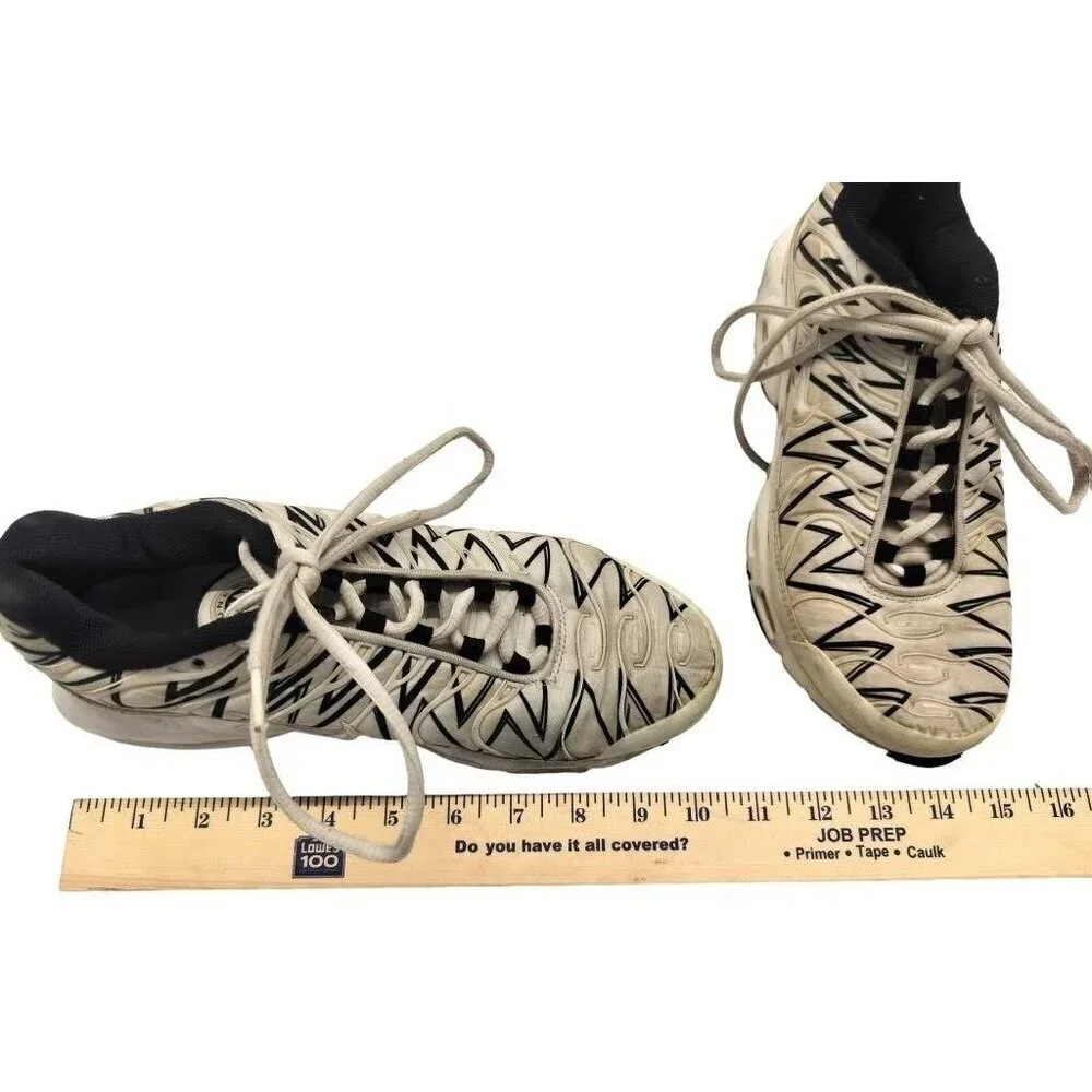 Nike Air Max Plus Tuned White Shark Print Sneakers men's 7 women's 9